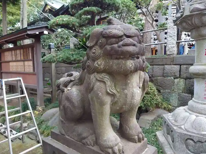 大鷲神社の狛犬