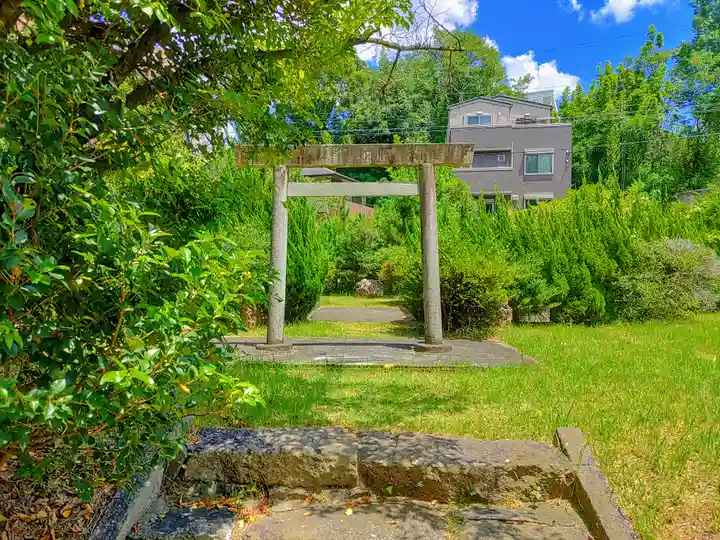 弁財天奥の院の鳥居