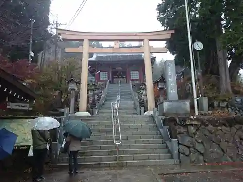 武蔵御嶽神社の鳥居