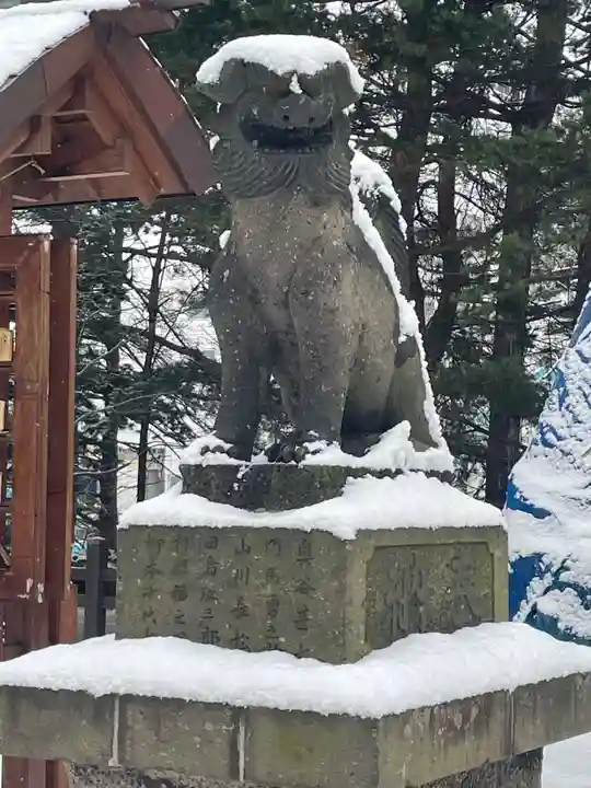 白石神社の狛犬
