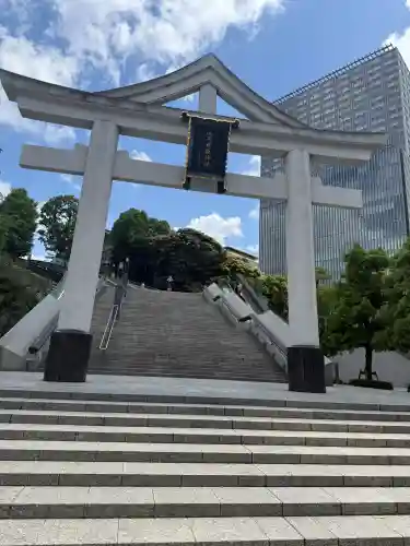 日枝神社の{uncategorized: "未分類", other: "その他", undefined: "問題あり", building: "その他建物", grave: "お墓", sacred_gate: "鳥居", guardian: "狛犬", statue: "像", buddha: "仏像", history: "歴史", nature: "自然", garden: "庭園", animal: "動物", pagoda: "塔", temizu: "手水舎", mountain_gate: "山門・神門", sanctuary: "本殿・本堂", subordinate: "末社・摂社", art: "芸術", scenery: "景色", jizo: "地蔵", ema: "絵馬", goshuin: "御朱印", omikuji: "おみくじ", items: "授与品その他", amulet: "お守り", goshuincho: "御朱印帳", eats: "食事", festival: "お祭り", votive_dance: "神楽", shichigosan: "七五三参", wedding: "結婚式", experience: "体験その他", initially: "初詣", around: "周辺", anti_infection: "感染症対策"}