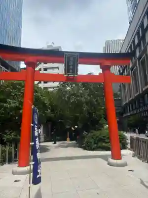 福徳神社(芽吹稲荷)の{uncategorized: "未分類", other: "その他", undefined: "問題あり", building: "その他建物", grave: "お墓", sacred_gate: "鳥居", guardian: "狛犬", statue: "像", buddha: "仏像", history: "歴史", nature: "自然", garden: "庭園", animal: "動物", pagoda: "塔", temizu: "手水舎", mountain_gate: "山門・神門", sanctuary: "本殿・本堂", subordinate: "末社・摂社", art: "芸術", scenery: "景色", jizo: "地蔵", ema: "絵馬", goshuin: "御朱印", omikuji: "おみくじ", items: "授与品その他", amulet: "お守り", goshuincho: "御朱印帳", eats: "食事", festival: "お祭り", votive_dance: "神楽", shichigosan: "七五三参", wedding: "結婚式", experience: "体験その他", initially: "初詣", around: "周辺", anti_infection: "感染症対策"}