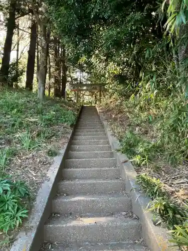磐裂根裂神社の{uncategorized: "未分類", other: "その他", undefined: "問題あり", building: "その他建物", grave: "お墓", sacred_gate: "鳥居", guardian: "狛犬", statue: "像", buddha: "仏像", history: "歴史", nature: "自然", garden: "庭園", animal: "動物", pagoda: "塔", temizu: "手水舎", mountain_gate: "山門・神門", sanctuary: "本殿・本堂", subordinate: "末社・摂社", art: "芸術", scenery: "景色", jizo: "地蔵", ema: "絵馬", goshuin: "御朱印", omikuji: "おみくじ", items: "授与品その他", amulet: "お守り", goshuincho: "御朱印帳", eats: "食事", festival: "お祭り", votive_dance: "神楽", shichigosan: "七五三参", wedding: "結婚式", experience: "体験その他", initially: "初詣", around: "周辺", anti_infection: "感染症対策"}