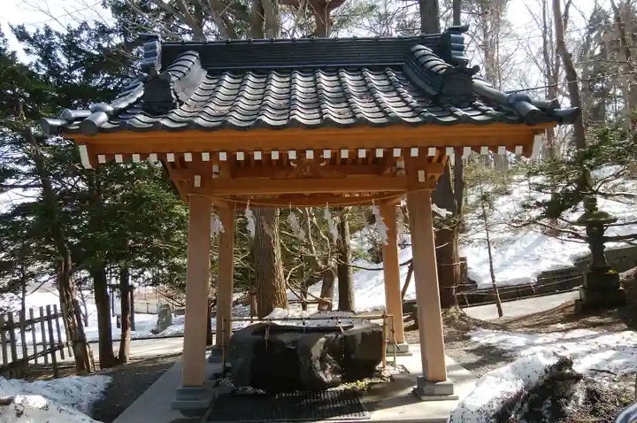 千歳神社の手水舎