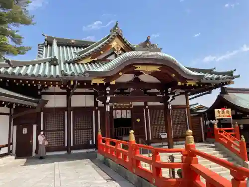門戸厄神東光寺の本殿・本堂