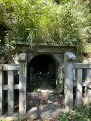 法華堂跡（源頼朝墓・北条義時墓）(神奈川県)