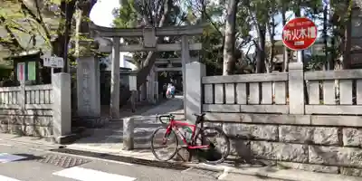 自由が丘熊野神社の鳥居