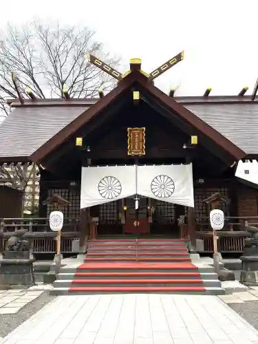北海道神宮頓宮の{uncategorized: "未分類", other: "その他", undefined: "問題あり", building: "その他建物", grave: "お墓", sacred_gate: "鳥居", guardian: "狛犬", statue: "像", buddha: "仏像", history: "歴史", nature: "自然", garden: "庭園", animal: "動物", pagoda: "塔", temizu: "手水舎", mountain_gate: "山門・神門", sanctuary: "本殿・本堂", subordinate: "末社・摂社", art: "芸術", scenery: "景色", jizo: "地蔵", ema: "絵馬", goshuin: "御朱印", omikuji: "おみくじ", items: "授与品その他", amulet: "お守り", goshuincho: "御朱印帳", eats: "食事", festival: "お祭り", votive_dance: "神楽", shichigosan: "七五三参", wedding: "結婚式", experience: "体験その他", initially: "初詣", around: "周辺", anti_infection: "感染症対策"}