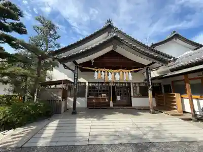 尾張猿田彦神社の{uncategorized: "未分類", other: "その他", undefined: "問題あり", building: "その他建物", grave: "お墓", sacred_gate: "鳥居", guardian: "狛犬", statue: "像", buddha: "仏像", history: "歴史", nature: "自然", garden: "庭園", animal: "動物", pagoda: "塔", temizu: "手水舎", mountain_gate: "山門・神門", sanctuary: "本殿・本堂", subordinate: "末社・摂社", art: "芸術", scenery: "景色", jizo: "地蔵", ema: "絵馬", goshuin: "御朱印", omikuji: "おみくじ", items: "授与品その他", amulet: "お守り", goshuincho: "御朱印帳", eats: "食事", festival: "お祭り", votive_dance: "神楽", shichigosan: "七五三参", wedding: "結婚式", experience: "体験その他", initially: "初詣", around: "周辺", anti_infection: "感染症対策"}