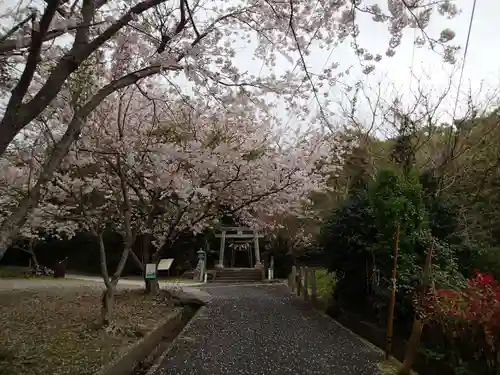 多久頭魂神社の建物その他