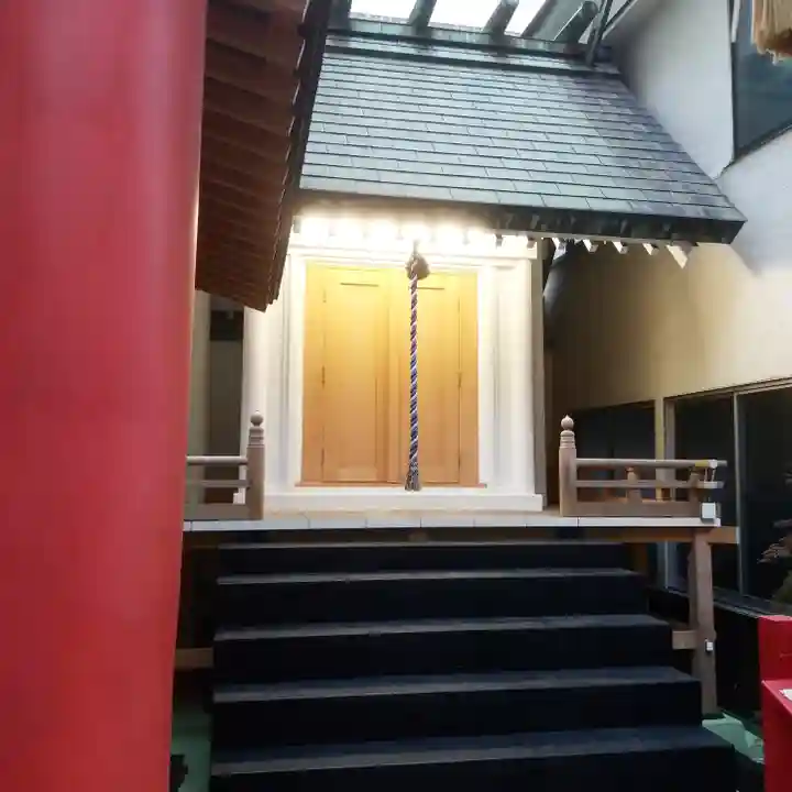 常盤稲荷神社の本殿・本堂