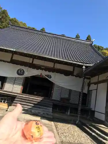 医光寺の本殿・本堂
