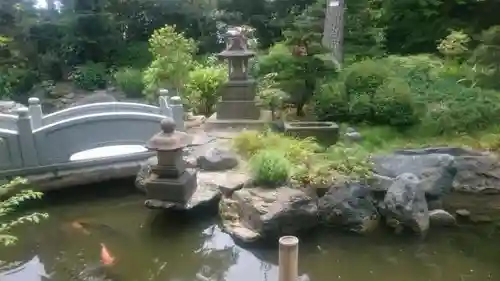 大鷲神社の庭園