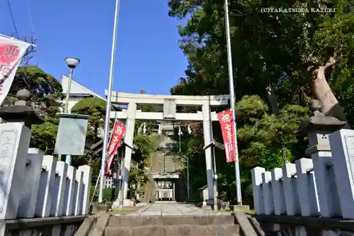 片瀬諏訪神社の鳥居