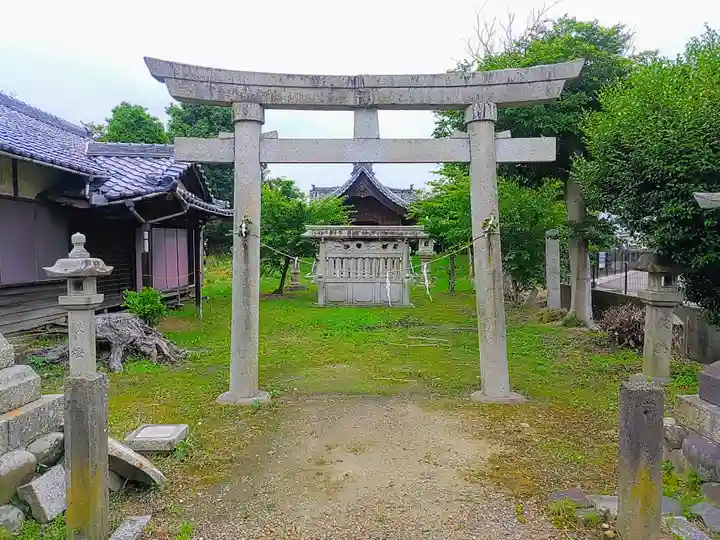 十五所社(拾五所社)の鳥居