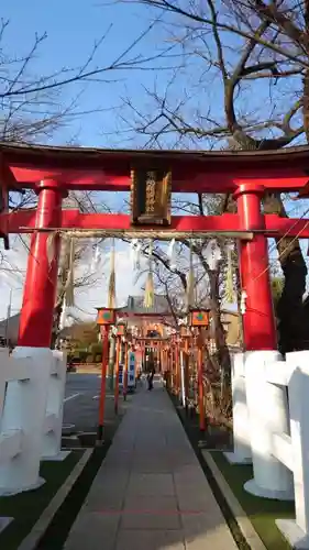 塚越稲荷神社の鳥居