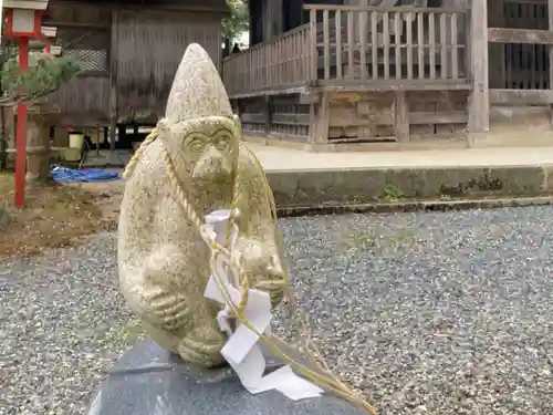 日吉神社の狛犬