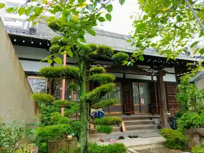 西方寺の本殿・本堂