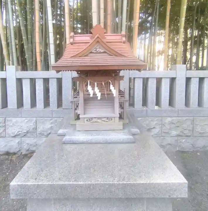 不知森神社の{uncategorized: "未分類", other: "その他", undefined: "問題あり", building: "その他建物", grave: "お墓", sacred_gate: "鳥居", guardian: "狛犬", statue: "像", buddha: "仏像", history: "歴史", nature: "自然", garden: "庭園", animal: "動物", pagoda: "塔", temizu: "手水舎", mountain_gate: "山門・神門", sanctuary: "本殿・本堂", subordinate: "末社・摂社", art: "芸術", scenery: "景色", jizo: "地蔵", ema: "絵馬", goshuin: "御朱印", omikuji: "おみくじ", items: "授与品その他", amulet: "お守り", goshuincho: "御朱印帳", eats: "食事", festival: "お祭り", votive_dance: "神楽", shichigosan: "七五三参", wedding: "結婚式", experience: "体験その他", initially: "初詣", around: "周辺", anti_infection: "感染症対策"}