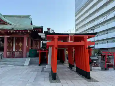 東京羽田 穴守稲荷神社の{uncategorized: "未分類", other: "その他", undefined: "問題あり", building: "その他建物", grave: "お墓", sacred_gate: "鳥居", guardian: "狛犬", statue: "像", buddha: "仏像", history: "歴史", nature: "自然", garden: "庭園", animal: "動物", pagoda: "塔", temizu: "手水舎", mountain_gate: "山門・神門", sanctuary: "本殿・本堂", subordinate: "末社・摂社", art: "芸術", scenery: "景色", jizo: "地蔵", ema: "絵馬", goshuin: "御朱印", omikuji: "おみくじ", items: "授与品その他", amulet: "お守り", goshuincho: "御朱印帳", eats: "食事", festival: "お祭り", votive_dance: "神楽", shichigosan: "七五三参", wedding: "結婚式", experience: "体験その他", initially: "初詣", around: "周辺", anti_infection: "感染症対策"}