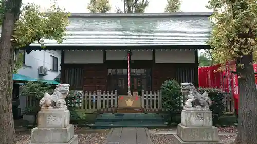 諏訪神社の本殿・本堂