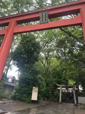 厳島神社(尾久八幡神社末社)の{uncategorized: "未分類", other: "その他", undefined: "問題あり", building: "その他建物", grave: "お墓", sacred_gate: "鳥居", guardian: "狛犬", statue: "像", buddha: "仏像", history: "歴史", nature: "自然", garden: "庭園", animal: "動物", pagoda: "塔", temizu: "手水舎", mountain_gate: "山門・神門", sanctuary: "本殿・本堂", subordinate: "末社・摂社", art: "芸術", scenery: "景色", jizo: "地蔵", ema: "絵馬", goshuin: "御朱印", omikuji: "おみくじ", items: "授与品その他", amulet: "お守り", goshuincho: "御朱印帳", eats: "食事", festival: "お祭り", votive_dance: "神楽", shichigosan: "七五三参", wedding: "結婚式", experience: "体験その他", initially: "初詣", around: "周辺", anti_infection: "感染症対策"}