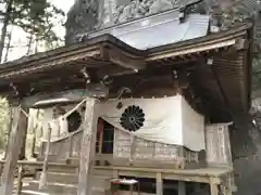 中之嶽神社の本殿