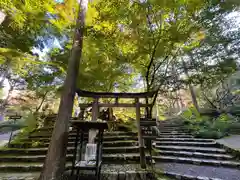 三千院門跡の鳥居