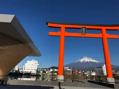 富士山本宮浅間大社の鳥居