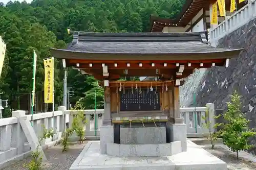 丹生川上神社（上社）の手水舎