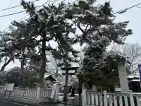 行田八幡神社の{uncategorized: "未分類", other: "その他", undefined: "問題あり", building: "その他建物", grave: "お墓", sacred_gate: "鳥居", guardian: "狛犬", statue: "像", buddha: "仏像", history: "歴史", nature: "自然", garden: "庭園", animal: "動物", pagoda: "塔", temizu: "手水舎", mountain_gate: "山門・神門", sanctuary: "本殿・本堂", subordinate: "末社・摂社", art: "芸術", scenery: "景色", jizo: "地蔵", ema: "絵馬", goshuin: "御朱印", omikuji: "おみくじ", items: "授与品その他", amulet: "お守り", goshuincho: "御朱印帳", eats: "食事", festival: "お祭り", votive_dance: "神楽", shichigosan: "七五三参", wedding: "結婚式", experience: "体験その他", initially: "初詣", around: "周辺", anti_infection: "感染症対策"}