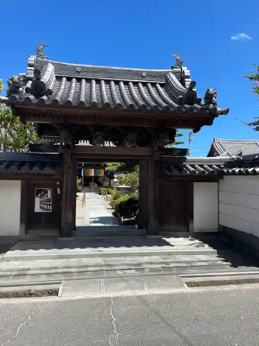 圓通寺の山門