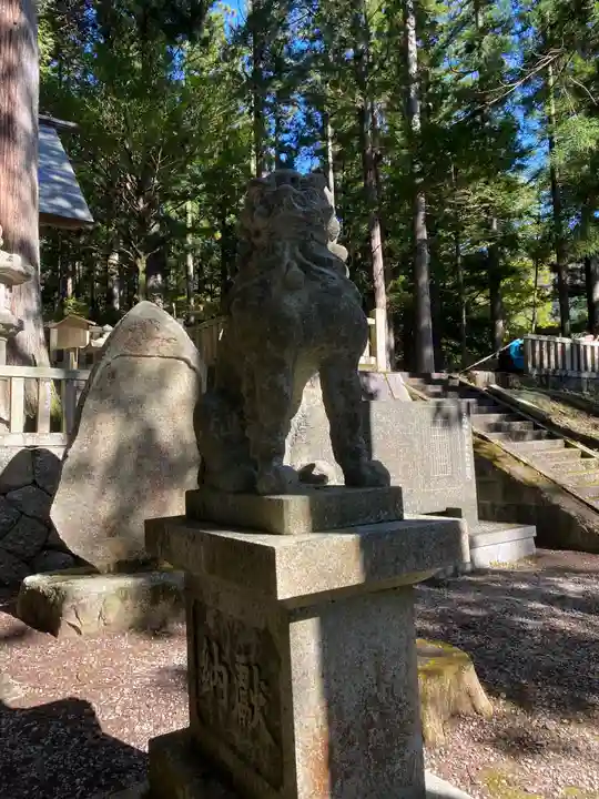 恵那神社の狛犬