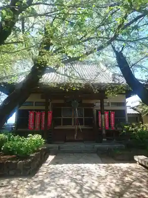 退魔寺(厄除茂呂不動尊)の本殿・本堂