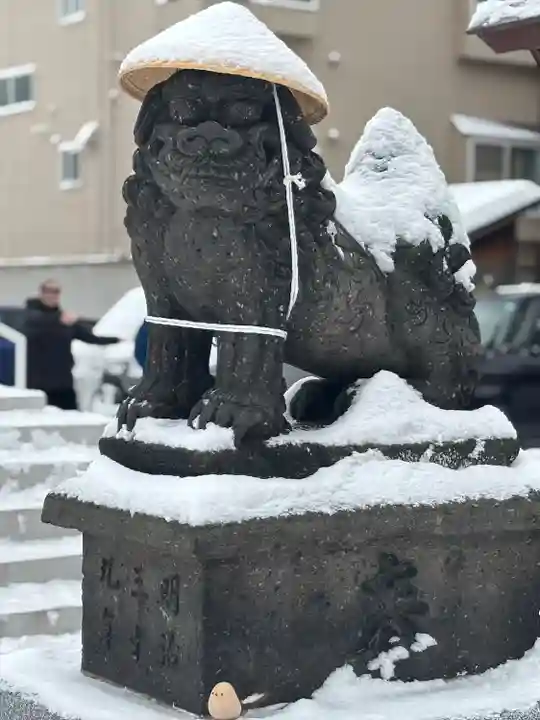 札幌諏訪神社の狛犬