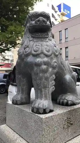 北海道神宮頓宮の狛犬