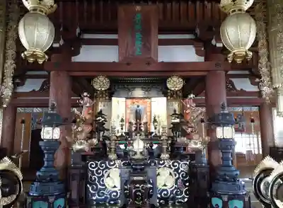 常楽寺の本殿・本堂