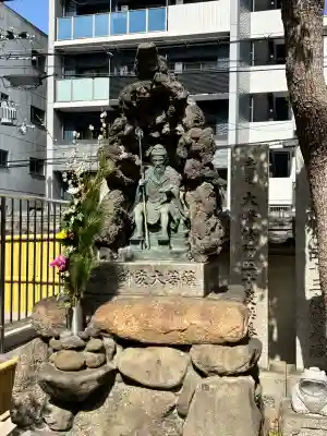 高津山 報恩院の{uncategorized: "未分類", other: "その他", undefined: "問題あり", building: "その他建物", grave: "お墓", sacred_gate: "鳥居", guardian: "狛犬", statue: "像", buddha: "仏像", history: "歴史", nature: "自然", garden: "庭園", animal: "動物", pagoda: "塔", temizu: "手水舎", mountain_gate: "山門・神門", sanctuary: "本殿・本堂", subordinate: "末社・摂社", art: "芸術", scenery: "景色", jizo: "地蔵", ema: "絵馬", goshuin: "御朱印", omikuji: "おみくじ", items: "授与品その他", amulet: "お守り", goshuincho: "御朱印帳", eats: "食事", festival: "お祭り", votive_dance: "神楽", shichigosan: "七五三参", wedding: "結婚式", experience: "体験その他", initially: "初詣", around: "周辺", anti_infection: "感染症対策"}