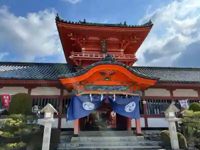 伊佐爾波神社の{uncategorized: "未分類", other: "その他", undefined: "問題あり", building: "その他建物", grave: "お墓", sacred_gate: "鳥居", guardian: "狛犬", statue: "像", buddha: "仏像", history: "歴史", nature: "自然", garden: "庭園", animal: "動物", pagoda: "塔", temizu: "手水舎", mountain_gate: "山門・神門", sanctuary: "本殿・本堂", subordinate: "末社・摂社", art: "芸術", scenery: "景色", jizo: "地蔵", ema: "絵馬", goshuin: "御朱印", omikuji: "おみくじ", items: "授与品その他", amulet: "お守り", goshuincho: "御朱印帳", eats: "食事", festival: "お祭り", votive_dance: "神楽", shichigosan: "七五三参", wedding: "結婚式", experience: "体験その他", initially: "初詣", around: "周辺", anti_infection: "感染症対策"}