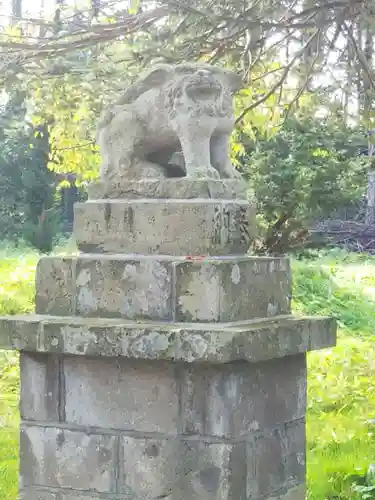 角田神社の狛犬