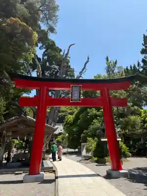 伊古奈比咩命神社の{uncategorized: "未分類", other: "その他", undefined: "問題あり", building: "その他建物", grave: "お墓", sacred_gate: "鳥居", guardian: "狛犬", statue: "像", buddha: "仏像", history: "歴史", nature: "自然", garden: "庭園", animal: "動物", pagoda: "塔", temizu: "手水舎", mountain_gate: "山門・神門", sanctuary: "本殿・本堂", subordinate: "末社・摂社", art: "芸術", scenery: "景色", jizo: "地蔵", ema: "絵馬", goshuin: "御朱印", omikuji: "おみくじ", items: "授与品その他", amulet: "お守り", goshuincho: "御朱印帳", eats: "食事", festival: "お祭り", votive_dance: "神楽", shichigosan: "七五三参", wedding: "結婚式", experience: "体験その他", initially: "初詣", around: "周辺", anti_infection: "感染症対策"}