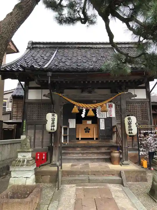 東山菅原神社の本殿・本堂