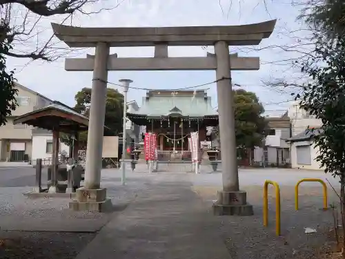 三輪里稲荷神社の鳥居