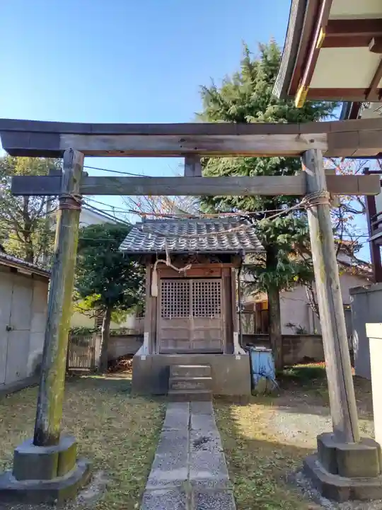 諏訪神社の鳥居