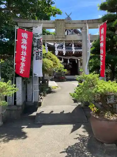 御嶽神社茅萱宮の鳥居