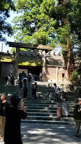 伊勢神宮内宮（皇大神宮）の{uncategorized: "未分類", other: "その他", undefined: "問題あり", building: "その他建物", grave: "お墓", sacred_gate: "鳥居", guardian: "狛犬", statue: "像", buddha: "仏像", history: "歴史", nature: "自然", garden: "庭園", animal: "動物", pagoda: "塔", temizu: "手水舎", mountain_gate: "山門・神門", sanctuary: "本殿・本堂", subordinate: "末社・摂社", art: "芸術", scenery: "景色", jizo: "地蔵", ema: "絵馬", goshuin: "御朱印", omikuji: "おみくじ", items: "授与品その他", amulet: "お守り", goshuincho: "御朱印帳", eats: "食事", festival: "お祭り", votive_dance: "神楽", shichigosan: "七五三参", wedding: "結婚式", experience: "体験その他", initially: "初詣", around: "周辺", anti_infection: "感染症対策"}
