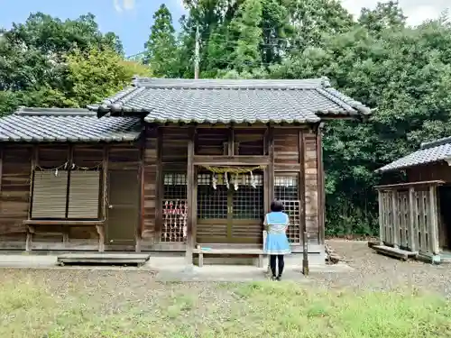 妻神社の本殿