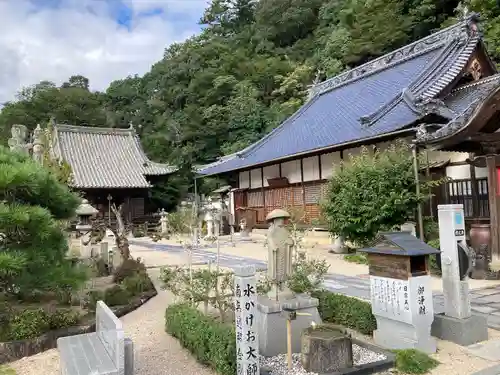 薬師院の建物その他