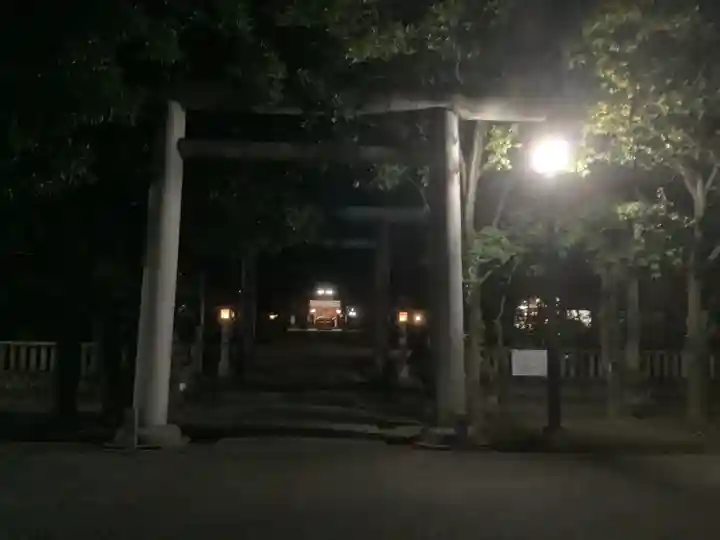溝旗神社(肇國神社)の鳥居