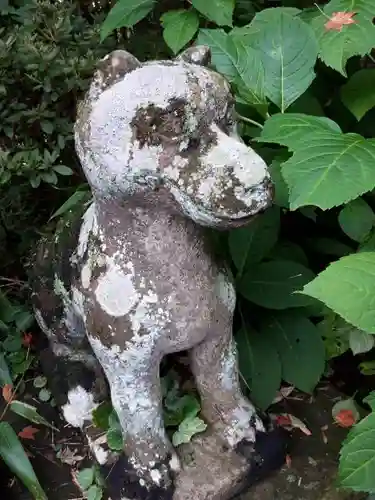 三峯神社の狛犬